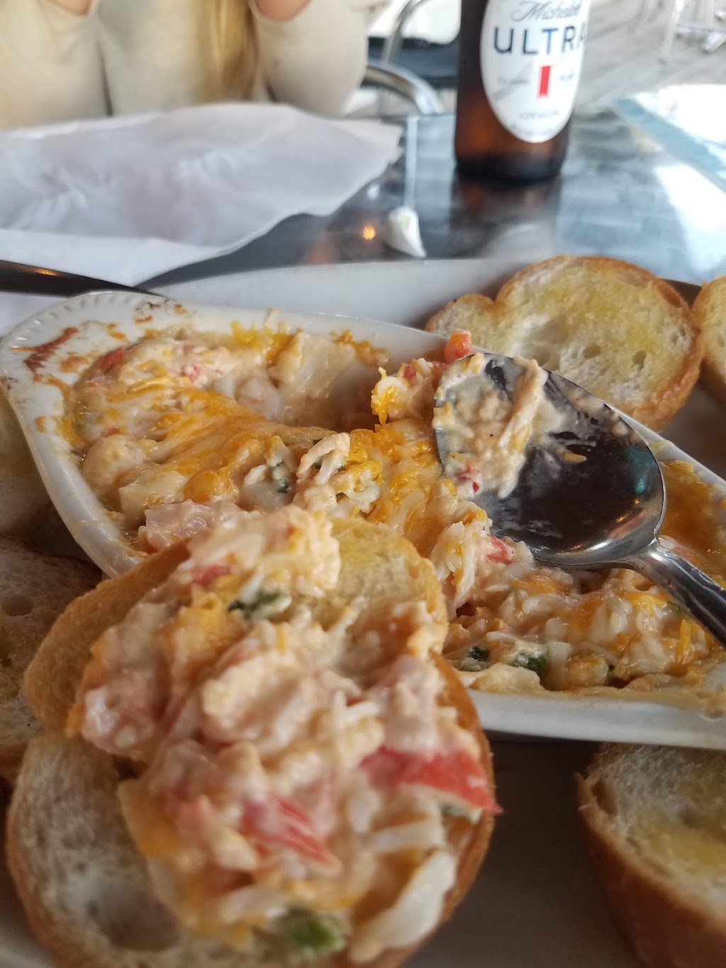 Levee Grill | restaurant | 2538 River Landing, Monroe, LA 71201, USA | 3185825333 OR +1 318-582-5333