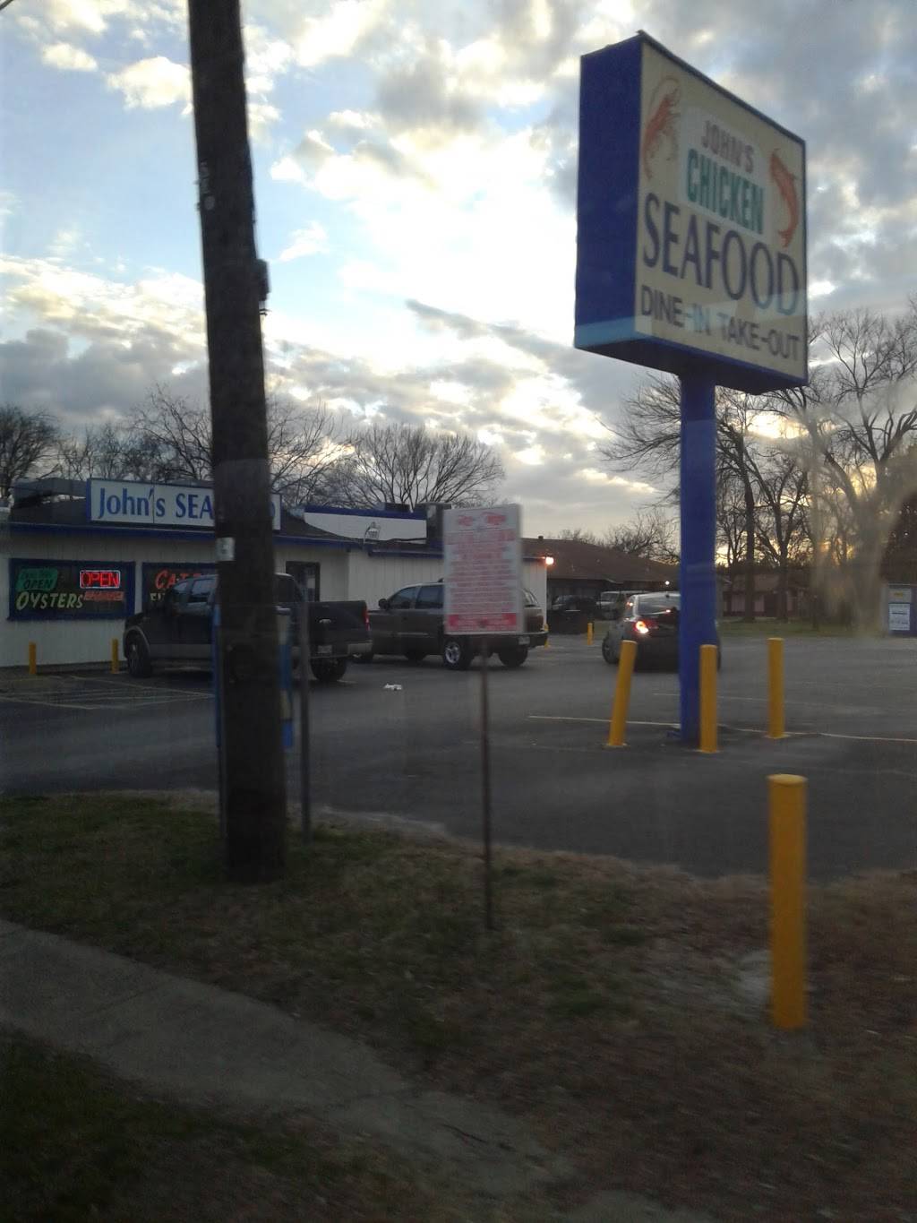 Johns Seafood | restaurant | 4925 Bonnie View Rd, Dallas, TX 75241, USA | 2143766606 OR +1 214-376-6606