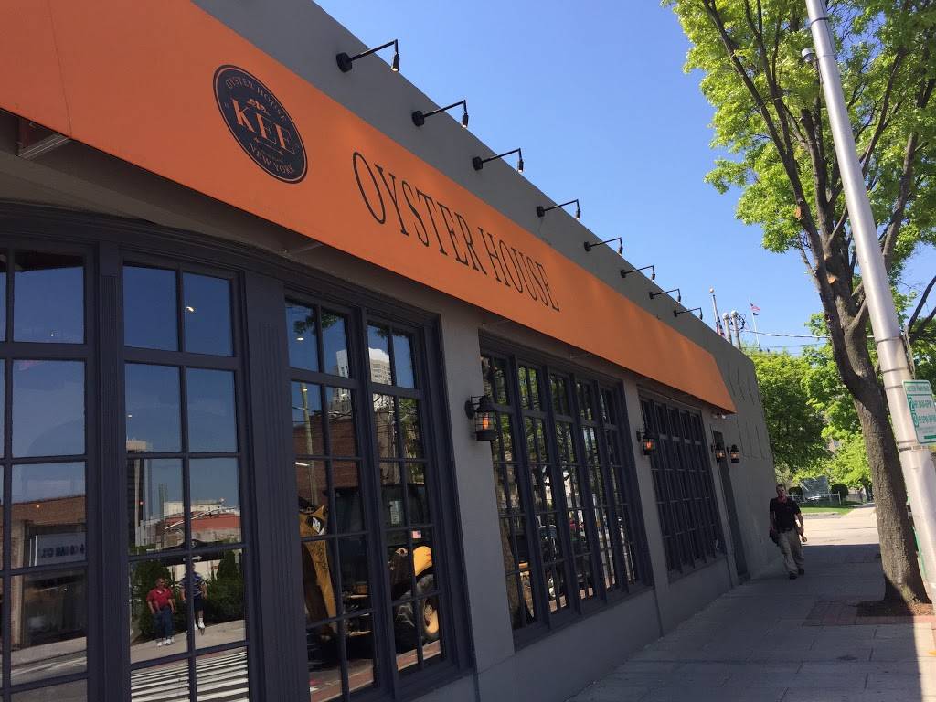 KEE Oyster House | restaurant | 126-128 E Post Rd, White Plains, NY 10601, USA | 9144378535 OR +1 914-437-8535