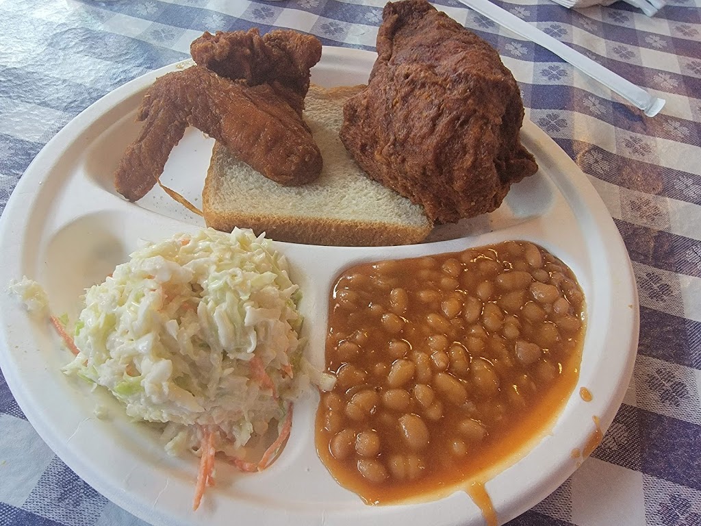 Guss World Famous Fried Chicken | restaurant | 300 President Clinton Ave, Little Rock, AR 72201, USA | 5013722211 OR +1 501-372-2211