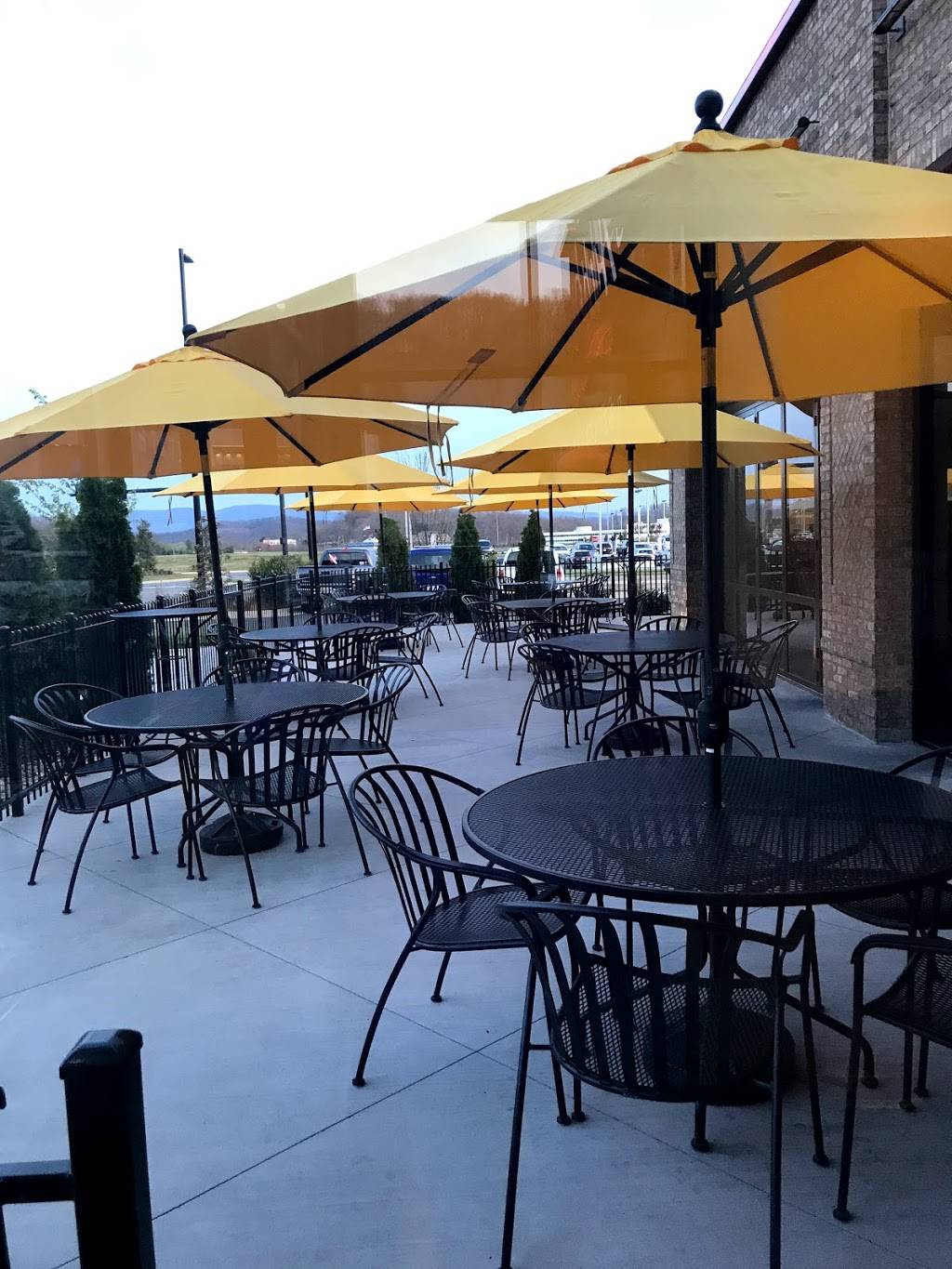 Aubreys | restaurant | 430 Pinnacle Pkwy, Bristol, TN 37620, USA | 4235731062 OR +1 423-573-1062