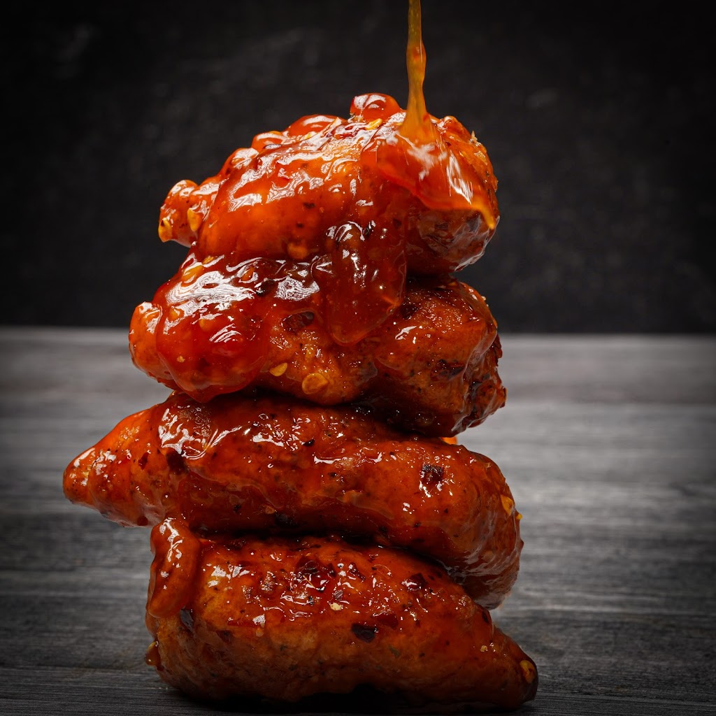 Wing Snob | restaurant | 41536 Ann Arbor Rd, Plymouth, MI 48170, USA | 7348889464 OR +1 734-888-9464