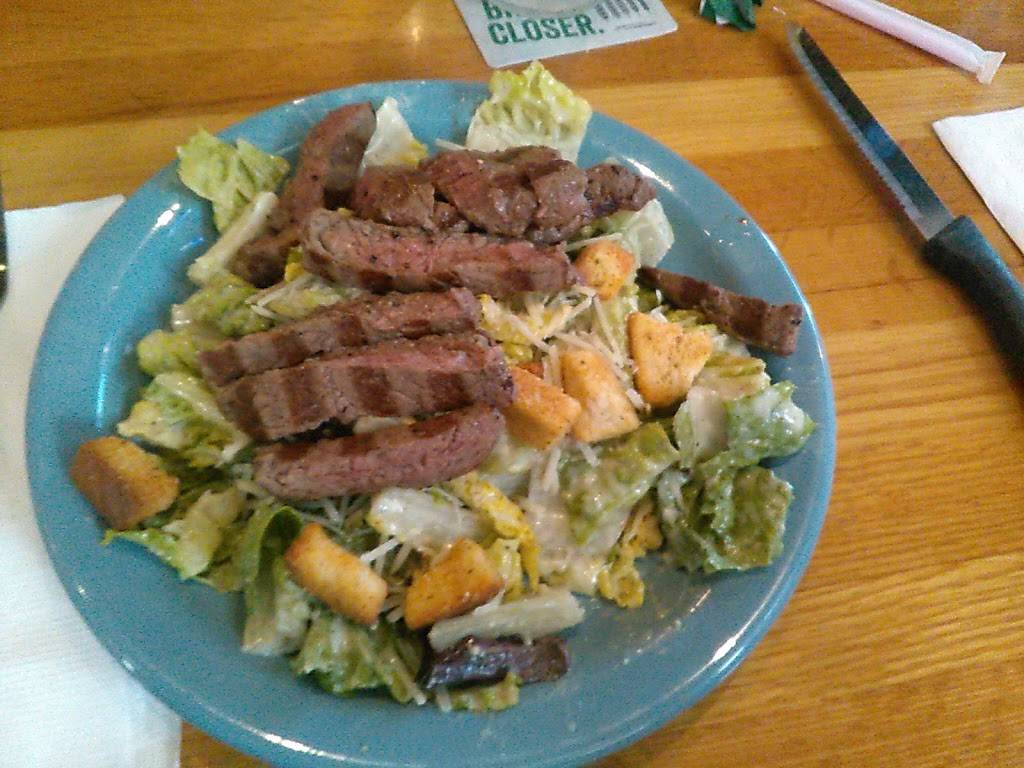 Quaker Steak & Lube | restaurant | 10400 49th St N, Clearwater, FL 33762, USA | 7275729464 OR +1 727-572-9464