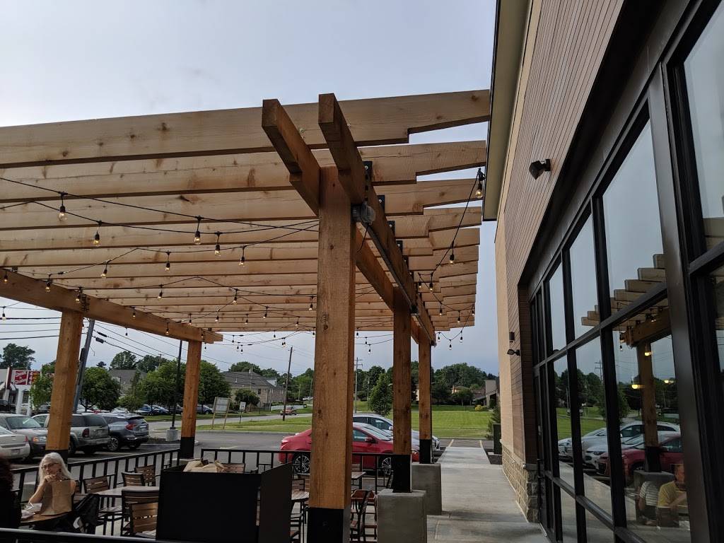 CoreLife Eatery | restaurant | 700 Boardman Poland Rd, Boardman, OH 44512, USA | 3309652870 OR +1 330-965-2870