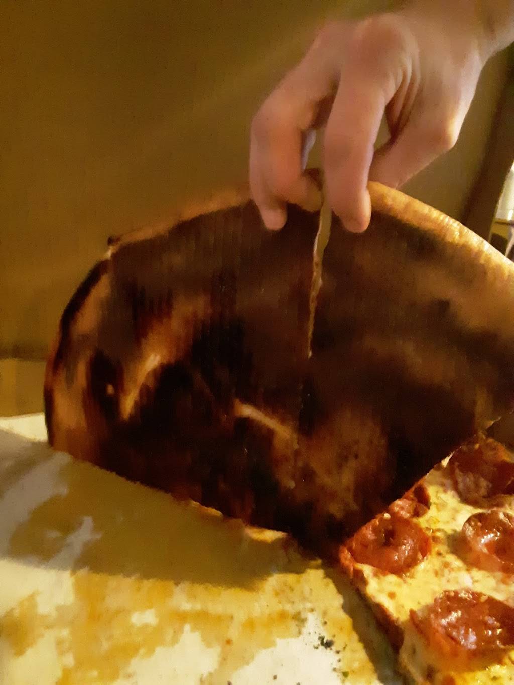 Tesoro Italian Restaurant and Pizzeria | restaurant | 118 Harlow St, Bangor, ME 04401, USA | 2079222761 OR +1 207-922-2761