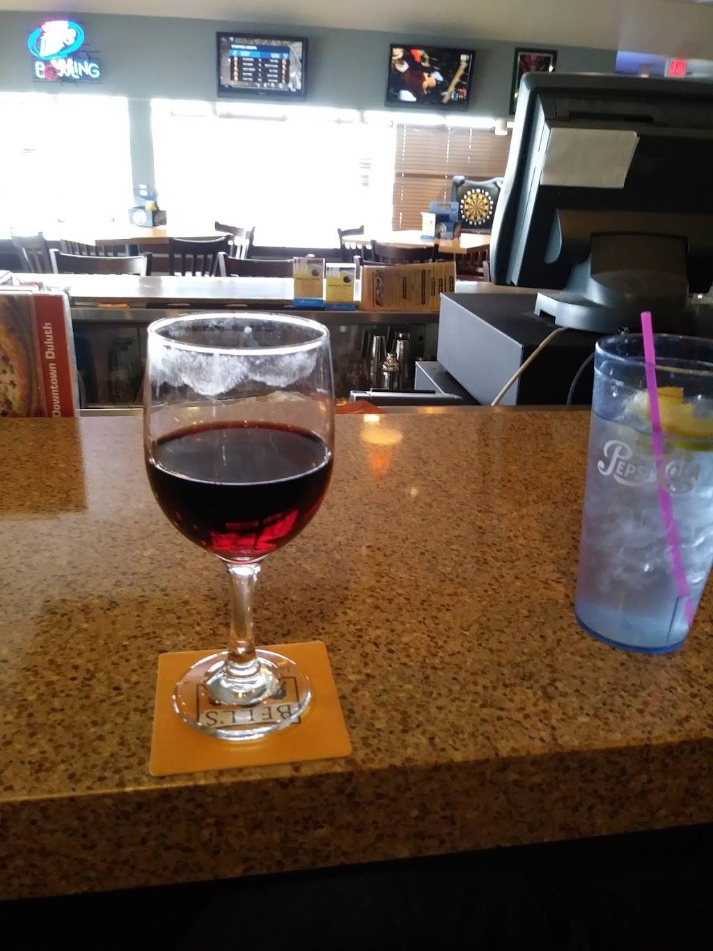 Spot Sports Bar & Grill | restaurant | 601 W Superior St, Duluth, MN 55802, USA | 2187220671 OR +1 218-722-0671