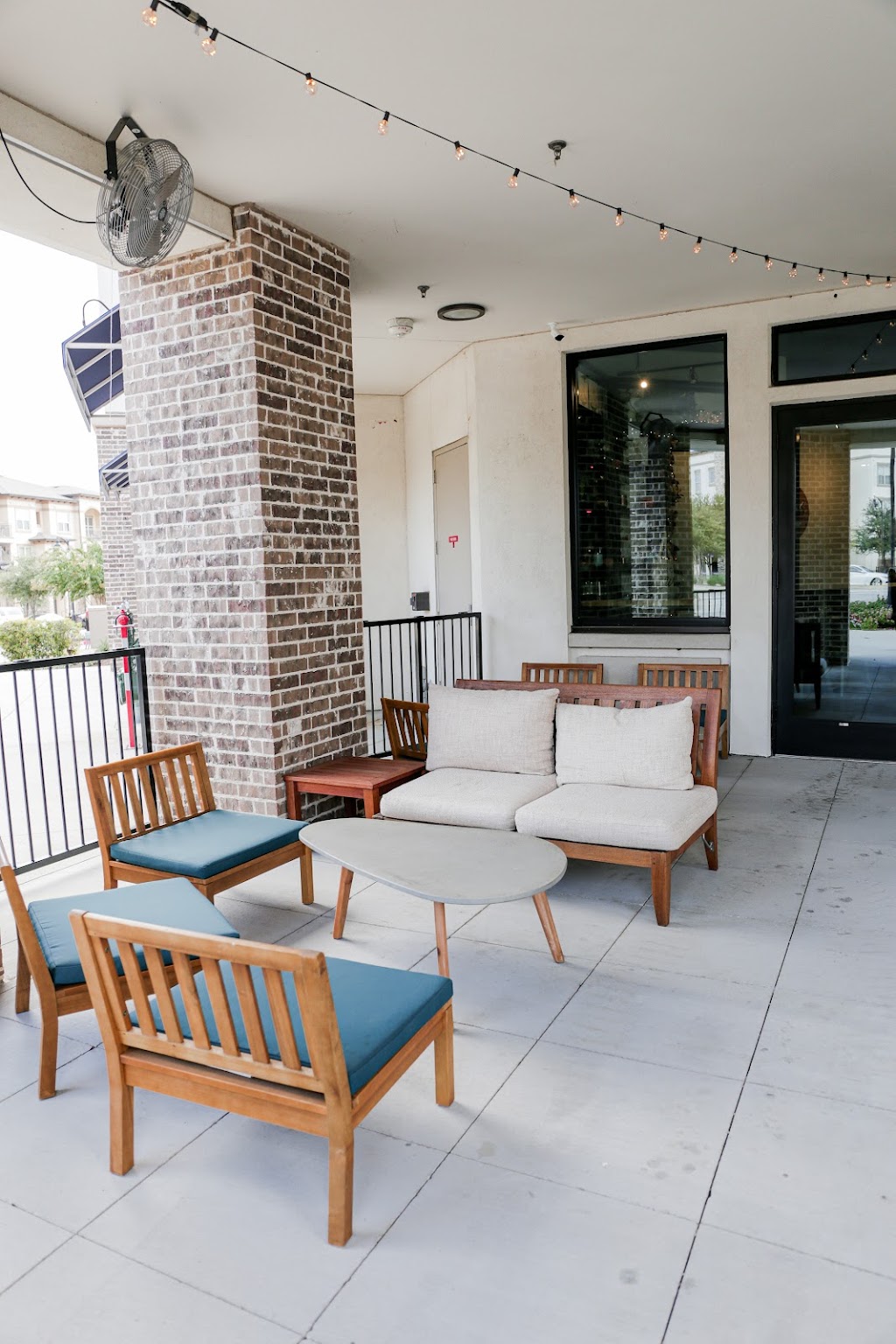 Clink Wine Bar + Bites | restaurant | 2601 Lakeside Pkwy #100, Flower Mound, TX 75022, USA | 4692401660 OR +1 469-240-1660