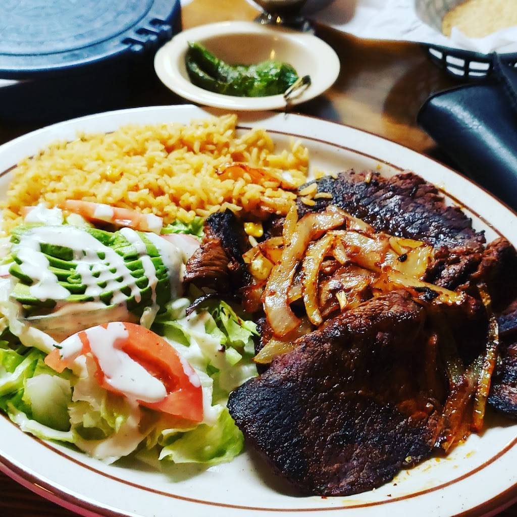 Los Patroncitos | restaurant | 515 Union Ave, Bakersfield, CA 93307, USA | 6613953017 OR +1 661-395-3017