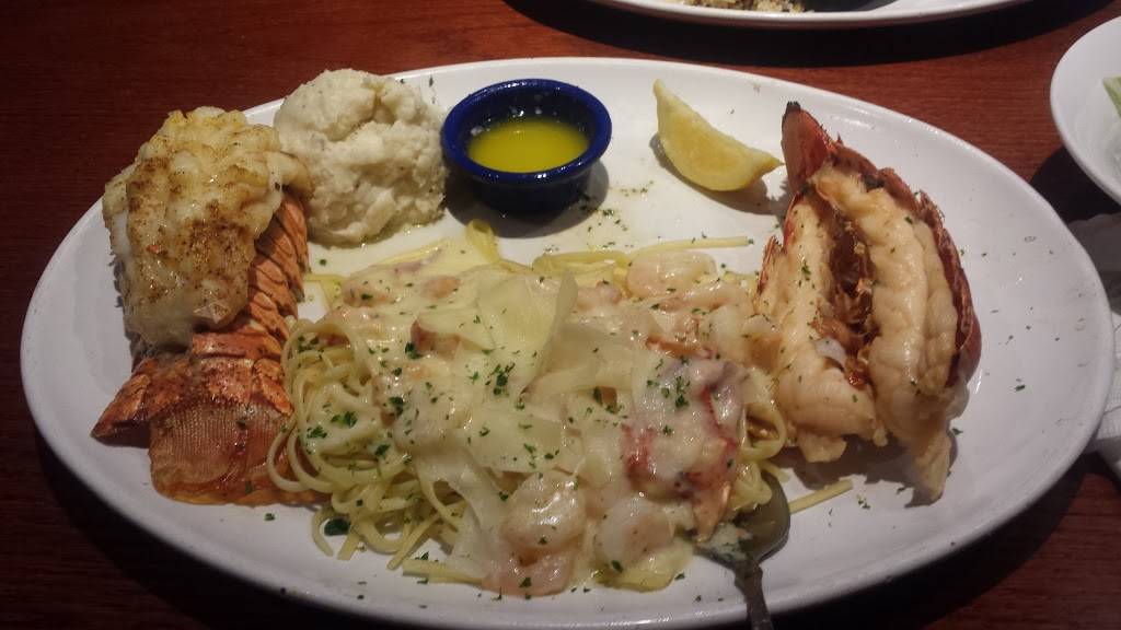 Red Lobster | restaurant | 2090 Bartow Ave, Bronx, NY 10475, USA | 7186714223 OR +1 718-671-4223