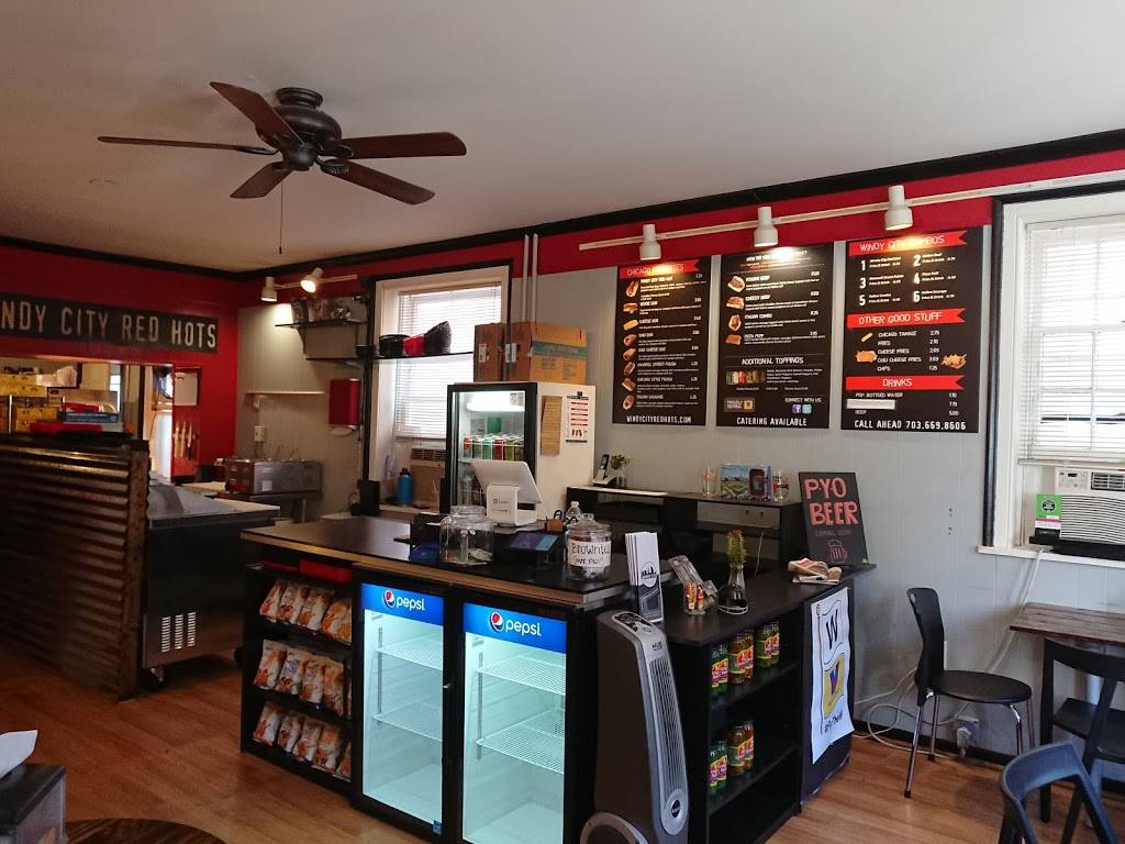 Windy City Red Hots | restaurant | 28 S King St, Leesburg, VA 20175, USA | 7036698606 OR +1 703-669-8606