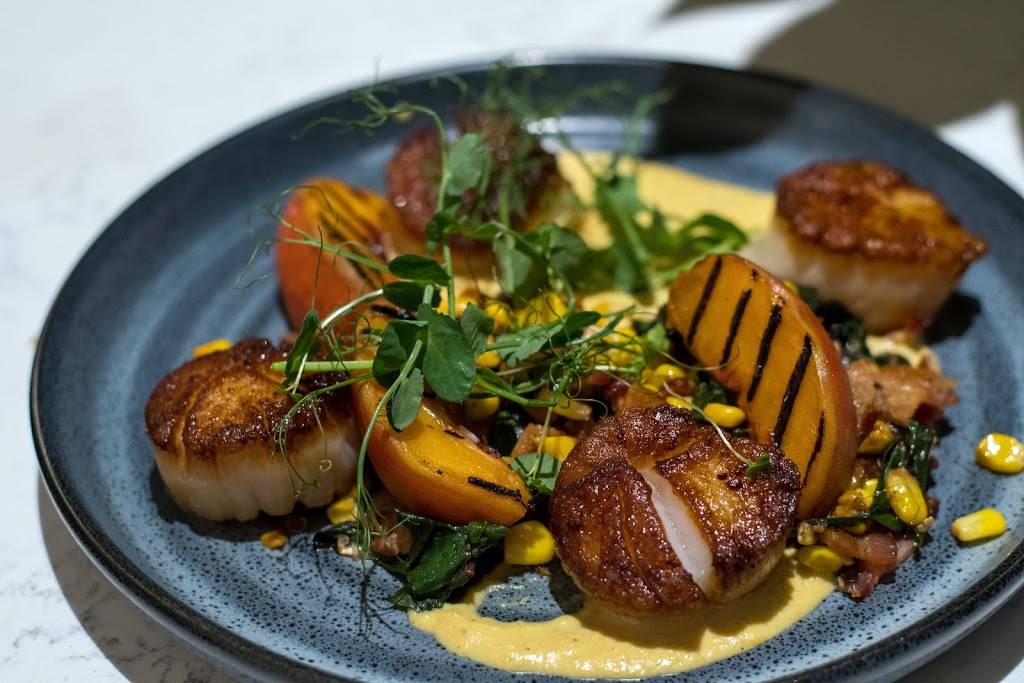 The Lakehouse | restaurant | 10455 NE 5th Pl, Bellevue, WA 98004, USA | 4254547076 OR +1 425-454-7076