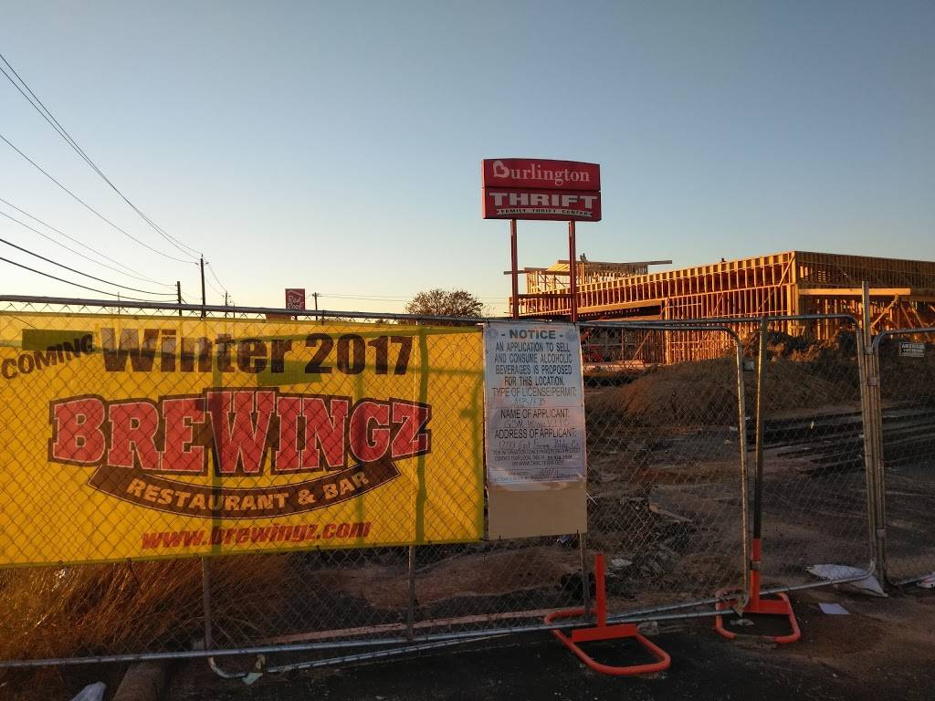 BreWingZ Restaurant and Bar | restaurant | 12001 East Freeway Bldg C, Houston, TX 77029, USA | 7133300144 OR +1 713-330-0144