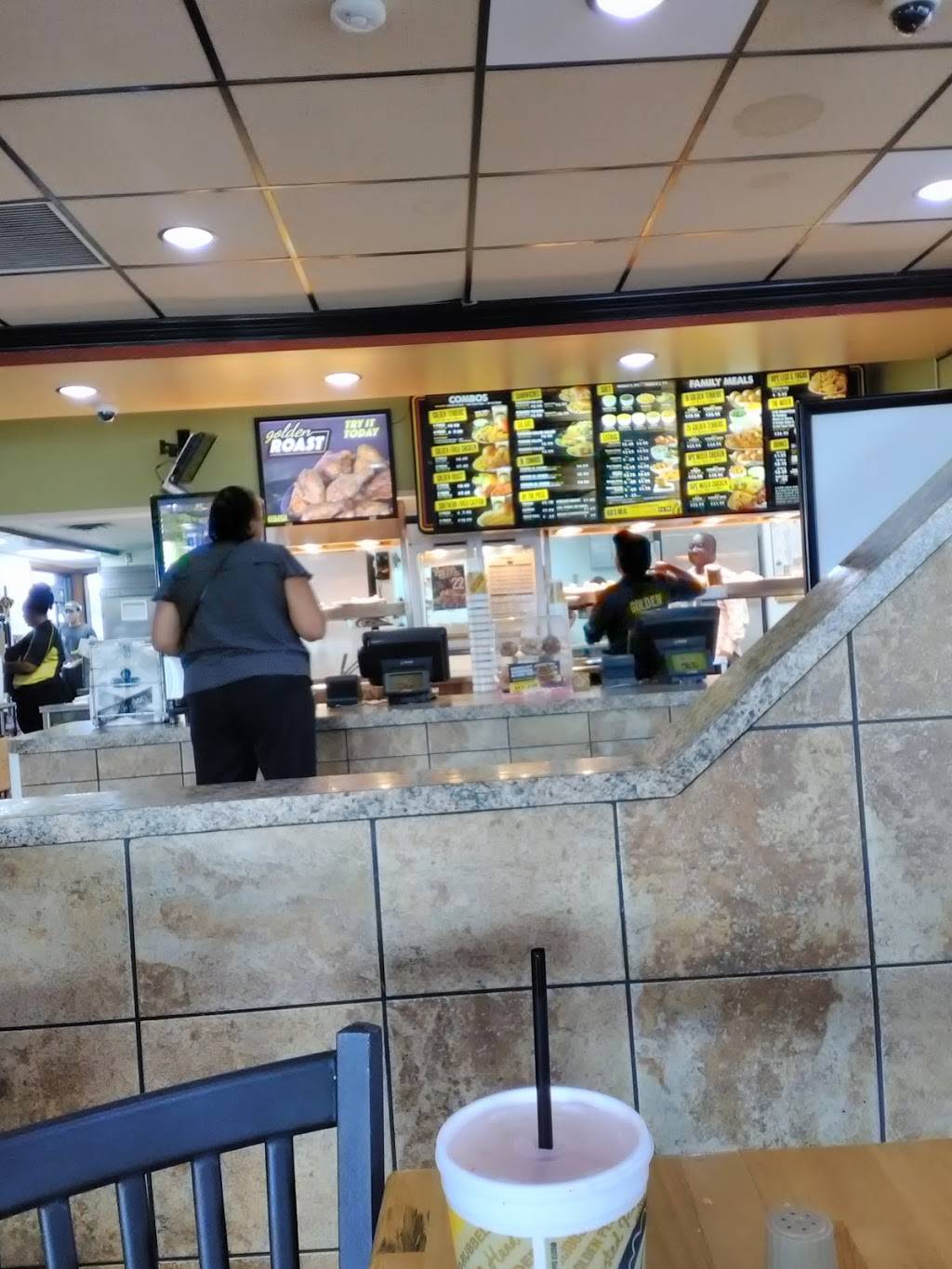 Golden Chick | meal takeaway | 202 S Cedar Ridge Dr, Duncanville, TX 75116, USA | 9722981010 OR +1 972-298-1010