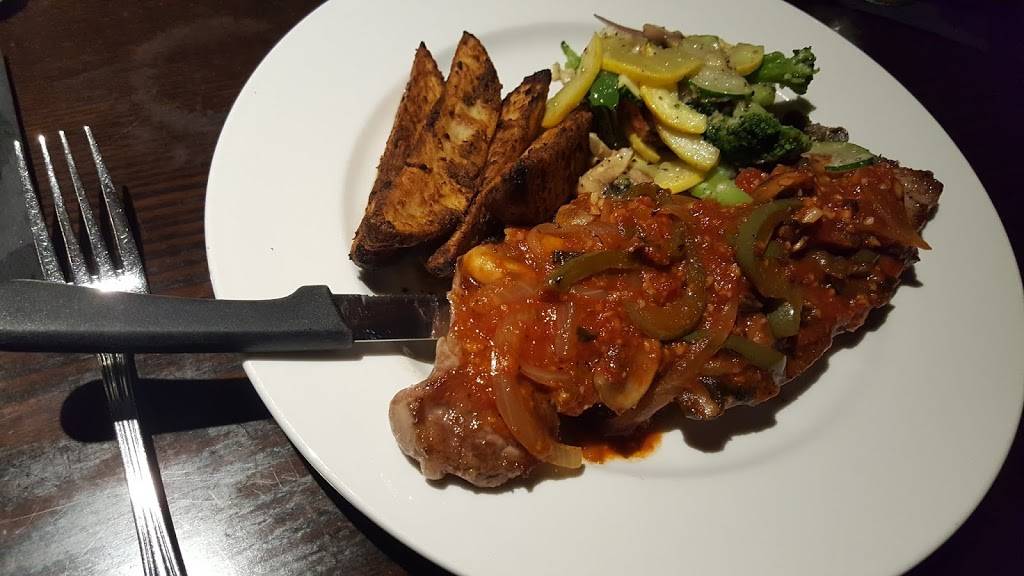 Mezza Luna at The Villages | restaurant | 243 Colony Blvd, The Villages, FL 32162, USA | 3527533824 OR +1 352-753-3824