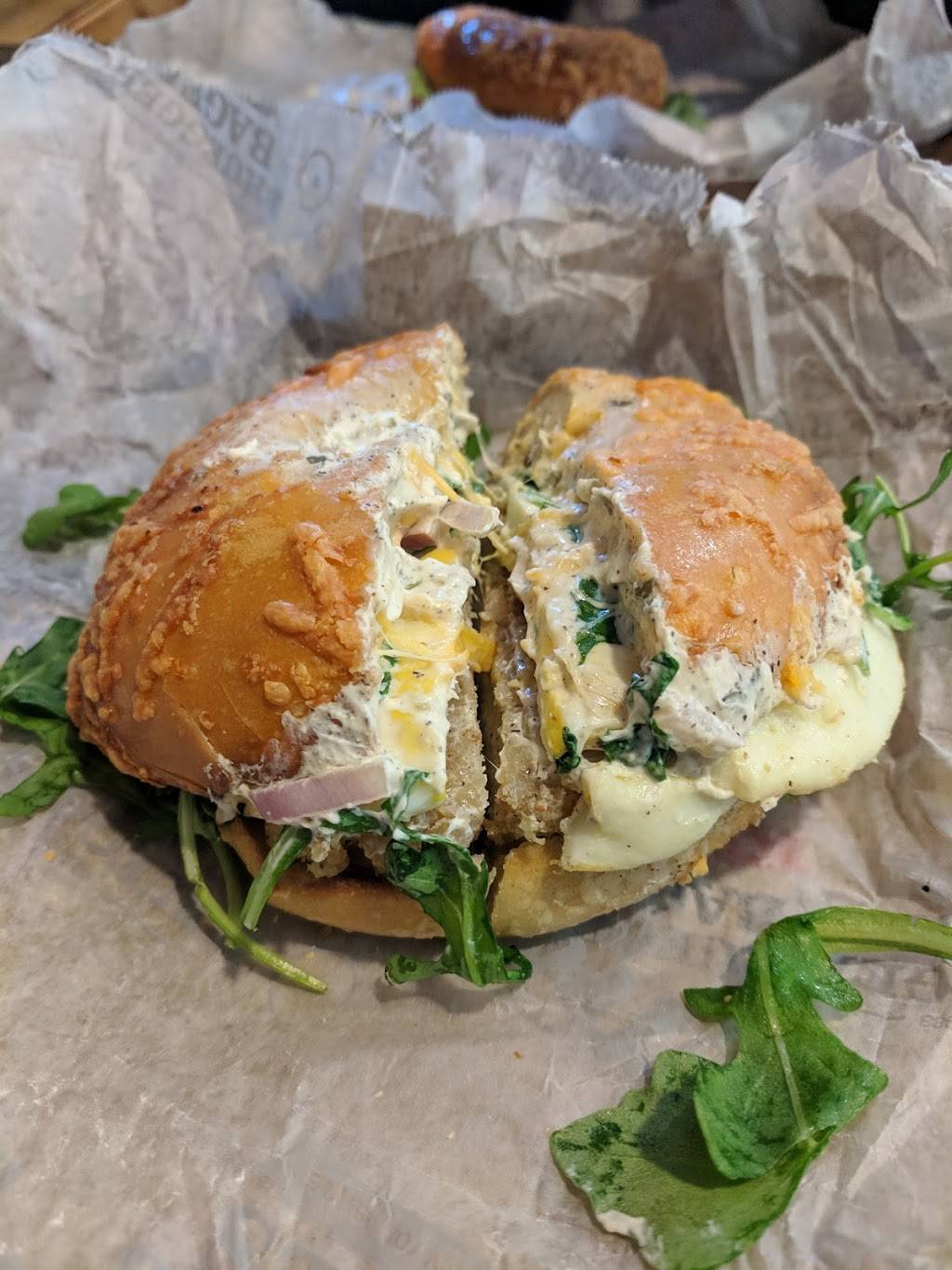 Brueggers Bagels | bakery | 3065 Erie Blvd E, Syracuse, NY 13224, USA | 3154492528 OR +1 315-449-2528