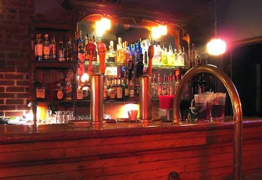 Pazzos on Eastlake Restaurant and Bar | restaurant | 2307 Eastlake Ave E, Seattle, WA 98102, USA | 2063296558 OR +1 206-329-6558