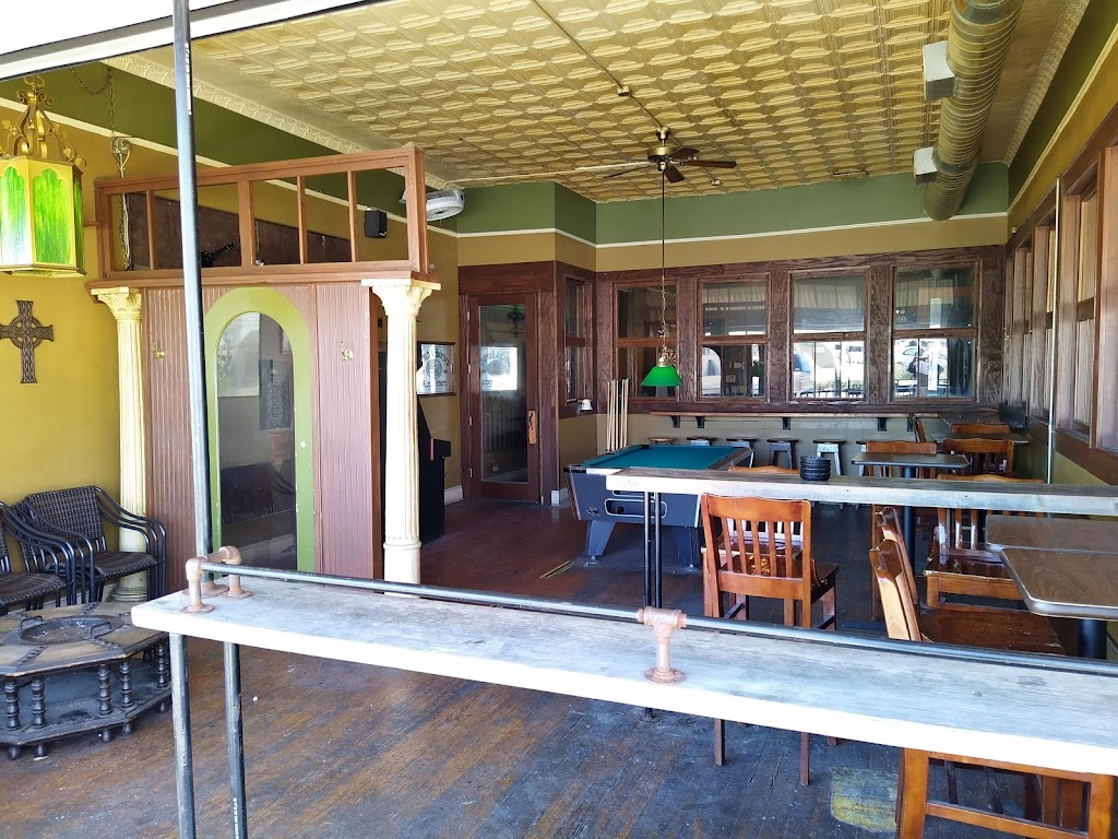 Finn MacCools Pub | restaurant | 1700 8th Ave, Fort Worth, TX 76110, USA | 8179232121 OR +1 817-923-2121