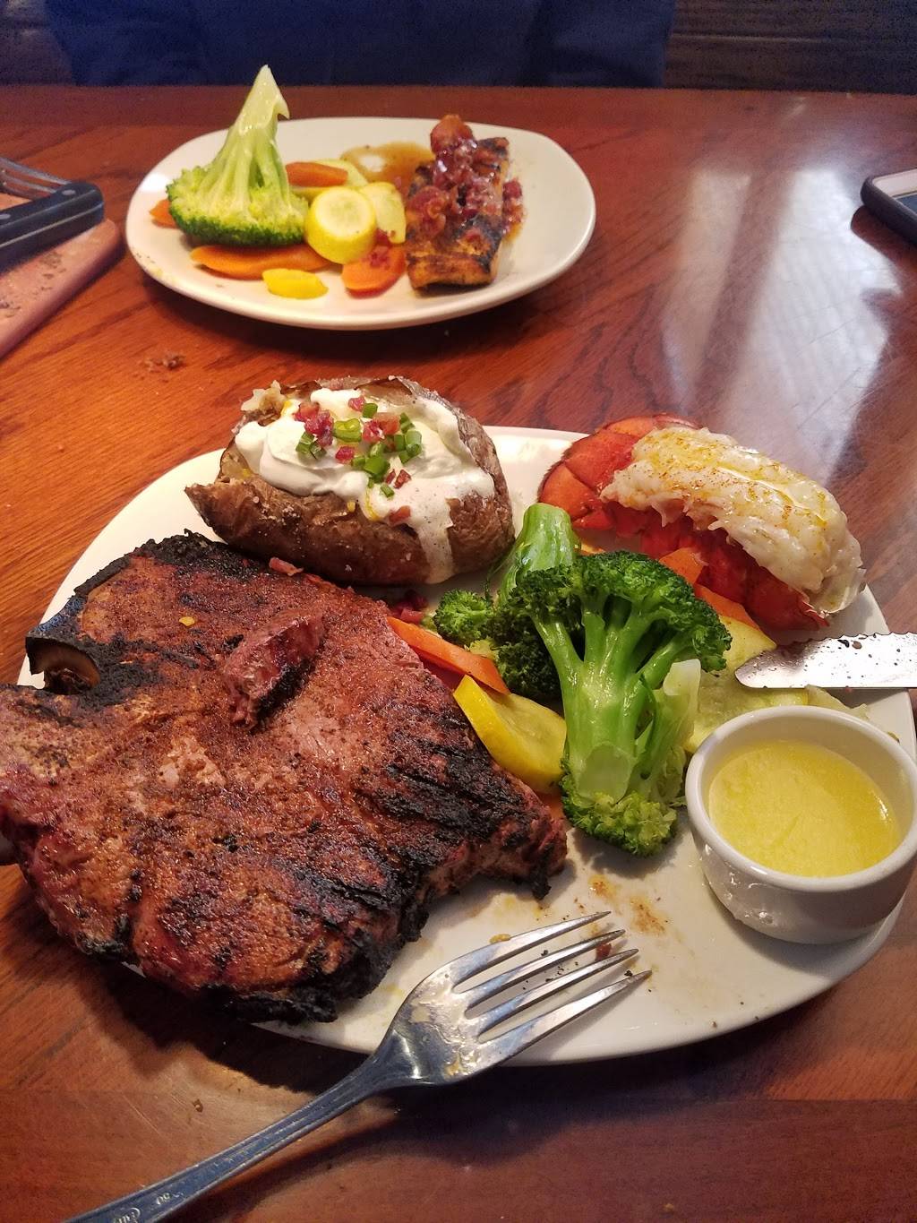 Outback Steakhouse | restaurant | 1400 Market Place Bvld, Moon, PA 15108, USA | 4128090120 OR +1 412-809-0120