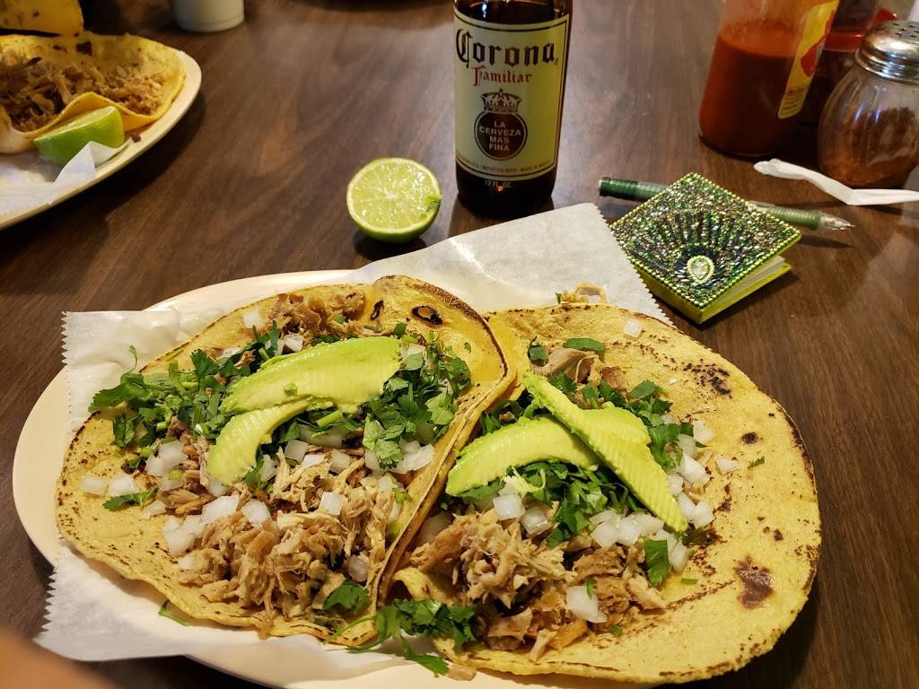 Carnitas Machetes | restaurant | 2000 S 8th St, Milwaukee, WI 53204, USA | 4143899254 OR +1 414-389-9254