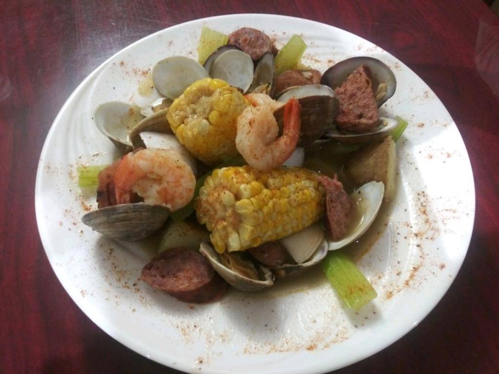 Sandshakers | restaurant | 700 Eldridge St, Clearwater, FL 33755, USA | 7272868099 OR +1 727-286-8099