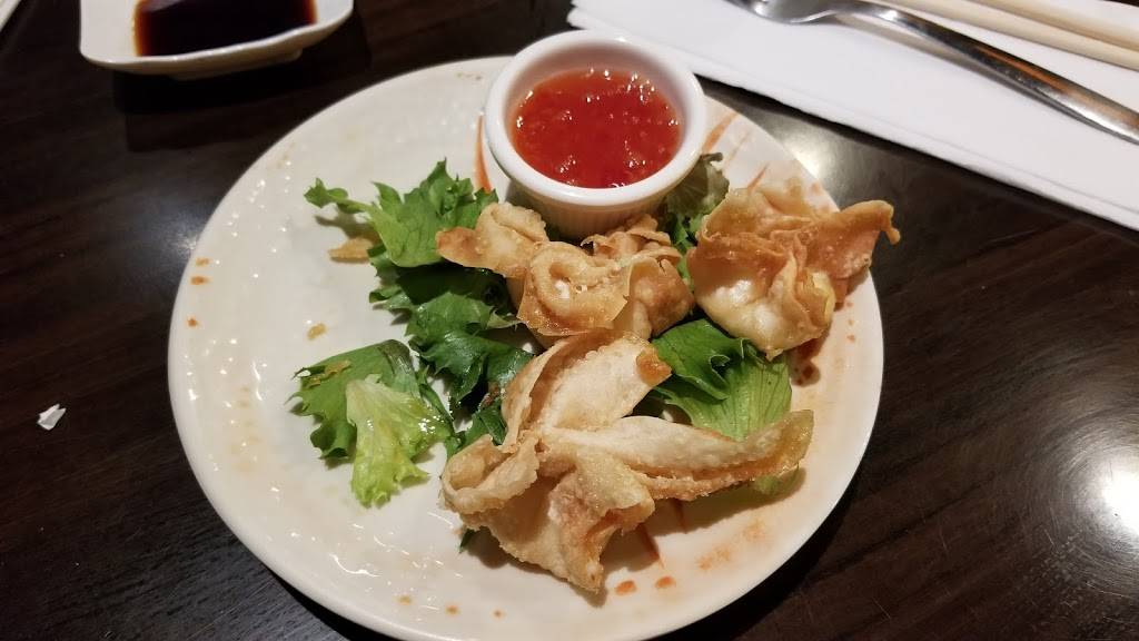 Okami Japanese Steakhouse | restaurant | 614 S College Rd, Wilmington, NC 28403, USA | 9103993366 OR +1 910-399-3366