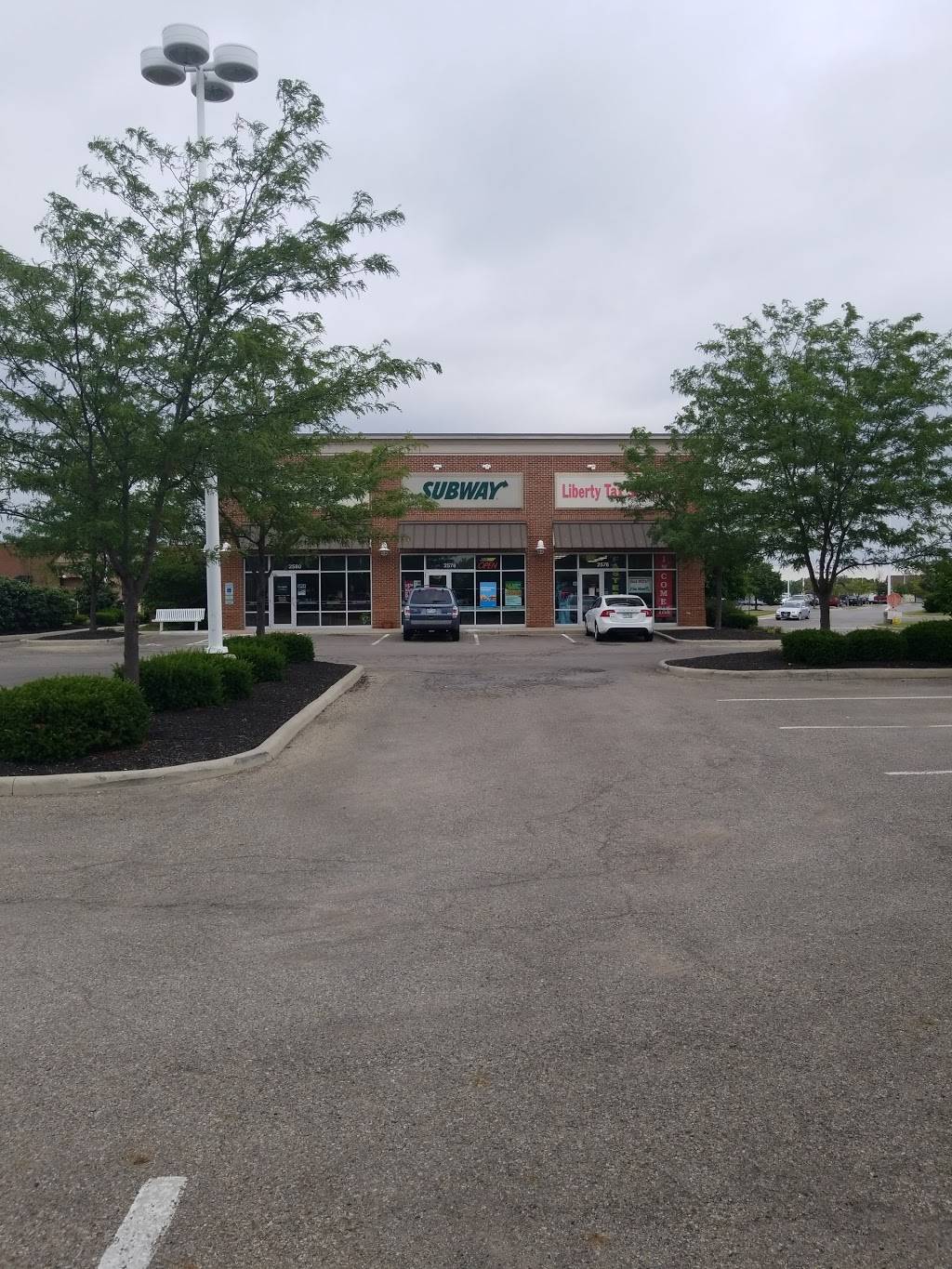 Subway | restaurant | 2578 London Groveport Rd, Grove City, OH 43123, USA | 6148758882 OR +1 614-875-8882