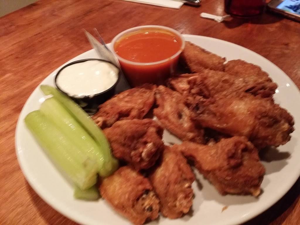 Burger Bar at Gallos | restaurant | 3013, 8101, Roosevelt Blvd, Philadelphia, PA 19152, USA | 2153330484 OR +1 215-333-0484