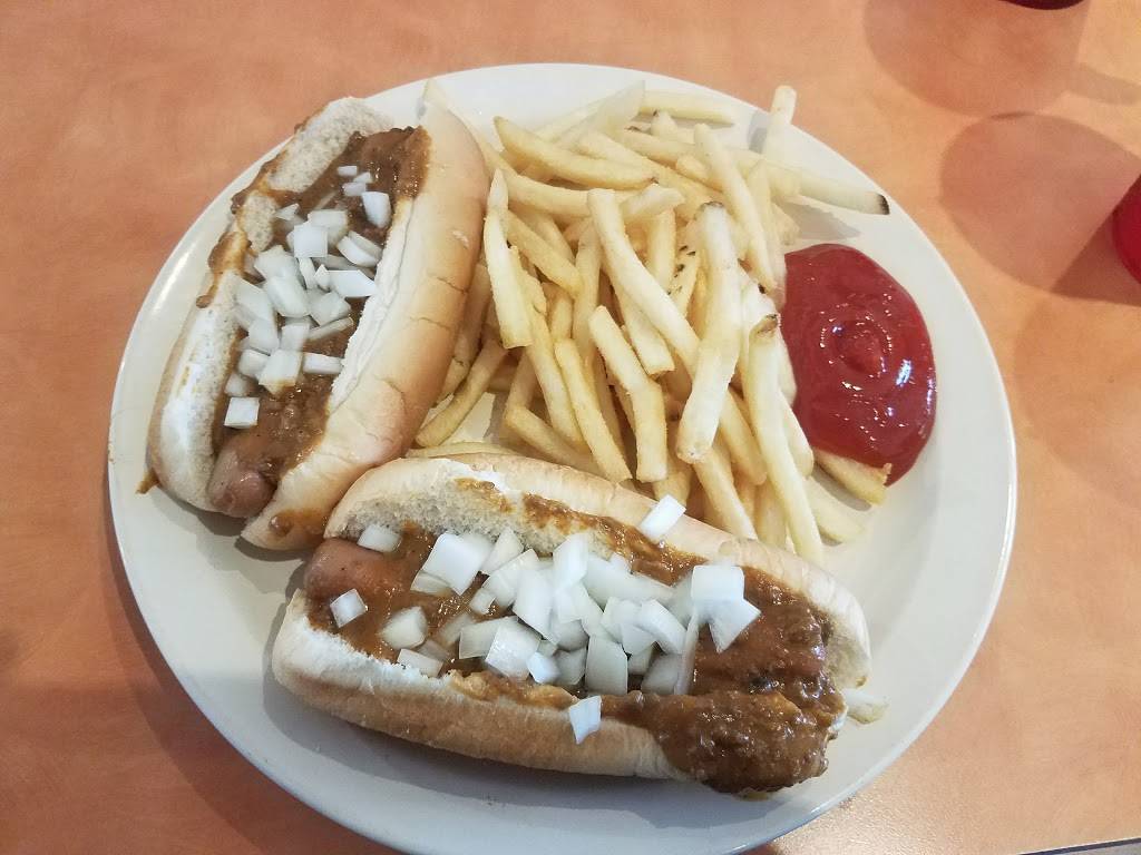 Crankers Coney Island | restaurant | 213 S State St, Big Rapids, MI 49307, USA | 2317961919 OR +1 231-796-1919