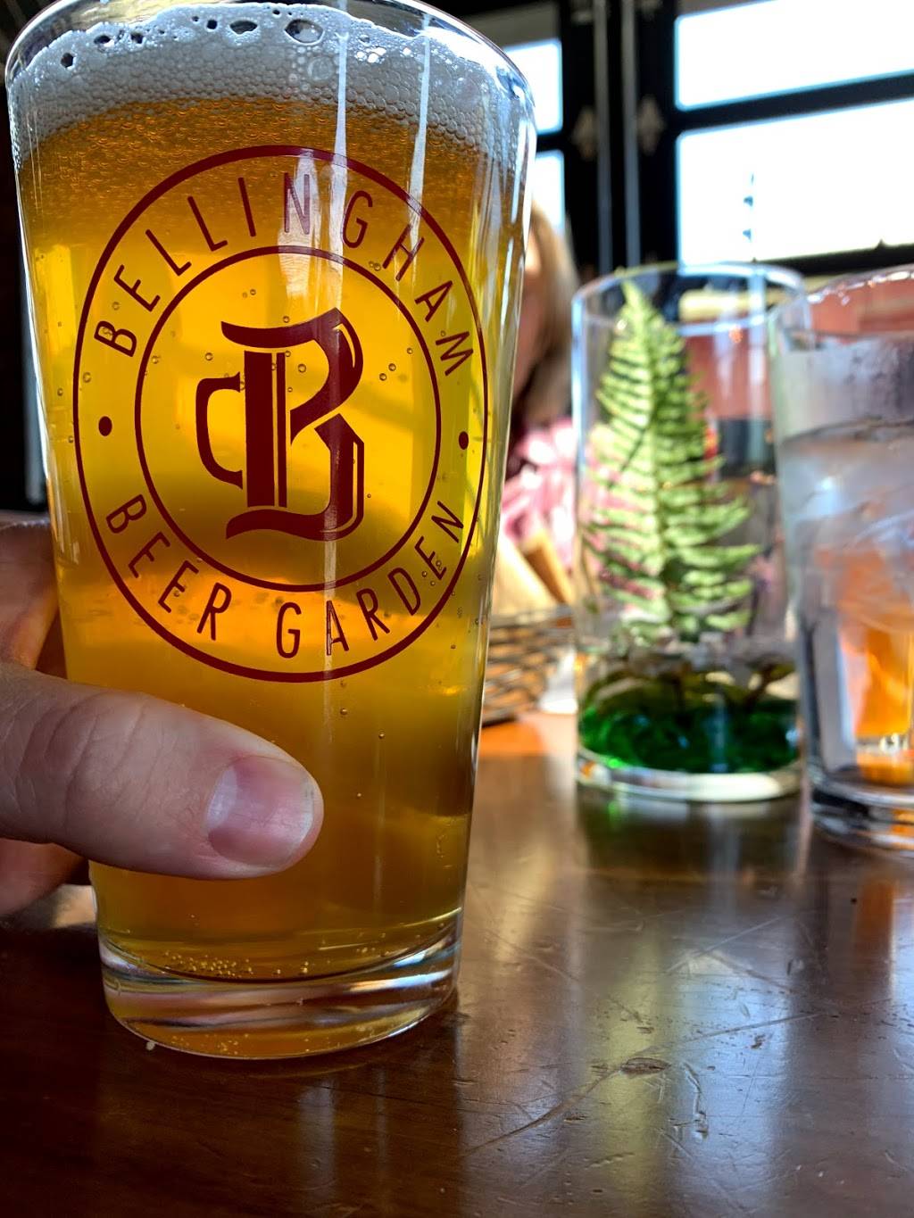 Twin Sisters Brewing Company | restaurant | 500 Carolina St, Bellingham, WA 98225, USA | 3609226700 OR +1 360-922-6700