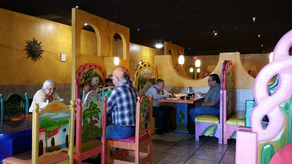LaFiesta Authentic Mexican Restaurant | restaurant | 2123 N Summit St, Arkansas City, KS 67005, USA | 6207410031 OR +1 620-741-0031
