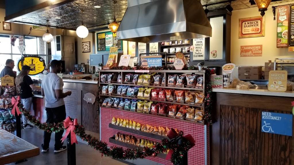 Potbelly Sandwich Shop | restaurant | 2721 TX-121 Ste 400, Euless, TX 76039, USA | 8175540380 OR +1 817-554-0380