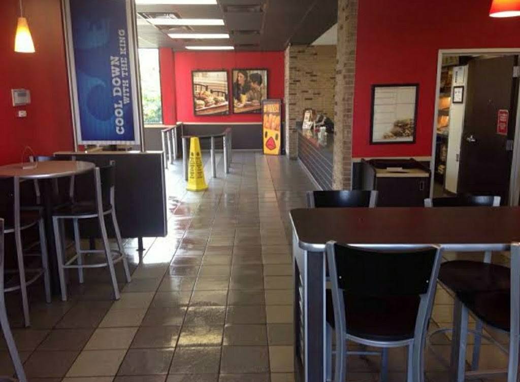 Burger King | restaurant | 2601 Beatties Ford Rd, Charlotte, NC 28216, USA | 7048177581 OR +1 704-817-7581