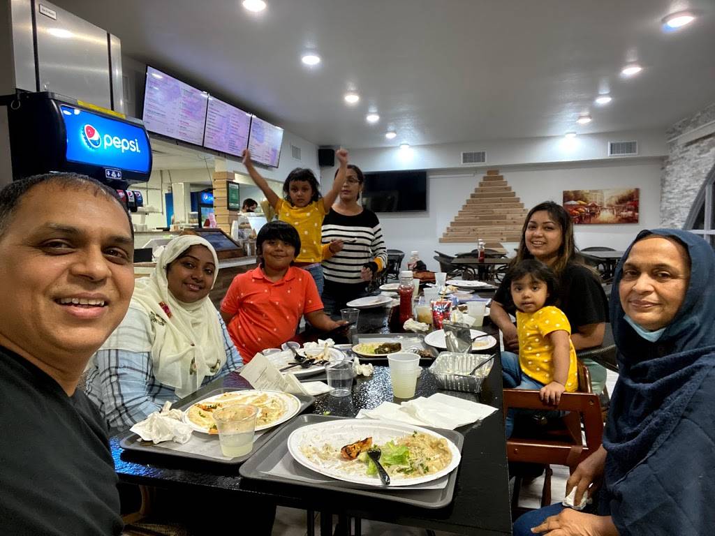 kabobzi mediterranean grill guadalupe | restaurant | 2909 Guadalupe St, Austin, TX 78705, USA | 5127125904 OR +1 512-712-5904