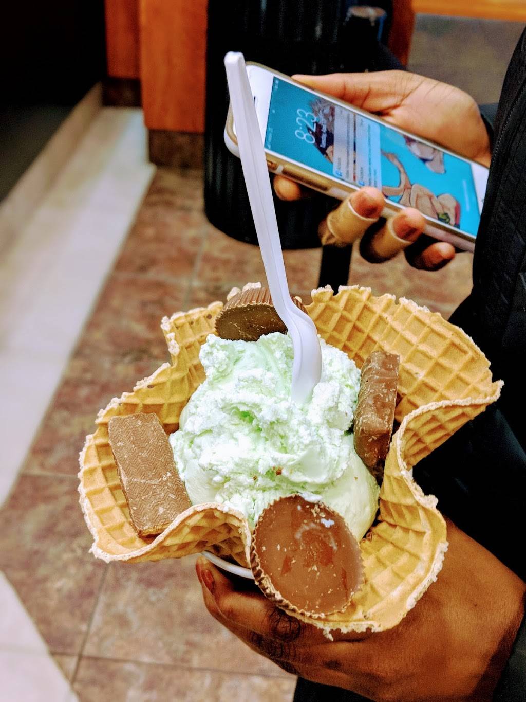 Cold Stone Creamery | bakery | 8028 Cooper Ave, Glendale, NY 11385, USA | 7183863835 OR +1 718-386-3835