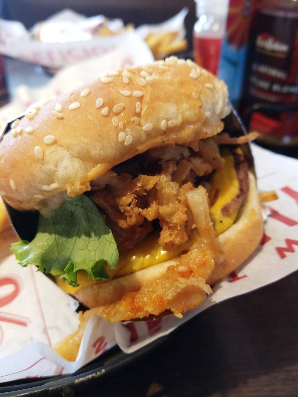 Red Robin Gourmet Burgers and Brews | restaurant | 15503 South La Grange Road, Orland Park, IL 60462, USA | 7088739110 OR +1 708-873-9110