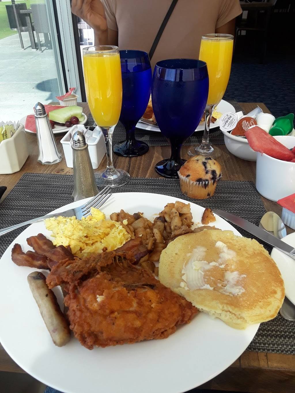 Delta Bistro & Lounge | restaurant | 110 W Fremont St, Stockton, CA 95202, USA | 2093233131 OR +1 209-323-3131