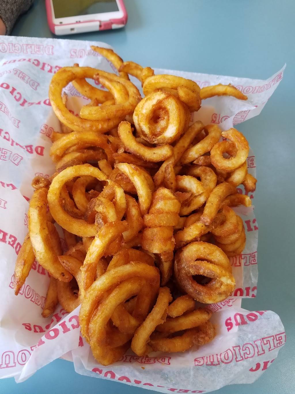 Giuseppis Pizza Plus | restaurant | 335 Kentlands Blvd, Gaithersburg, MD 20878, USA | 3018691111 OR +1 301-869-1111