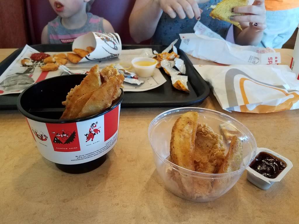 KFC | restaurant | 17 Gurnet Rd, Brunswick, ME 04011, USA | 2077258110 OR +1 207-725-8110