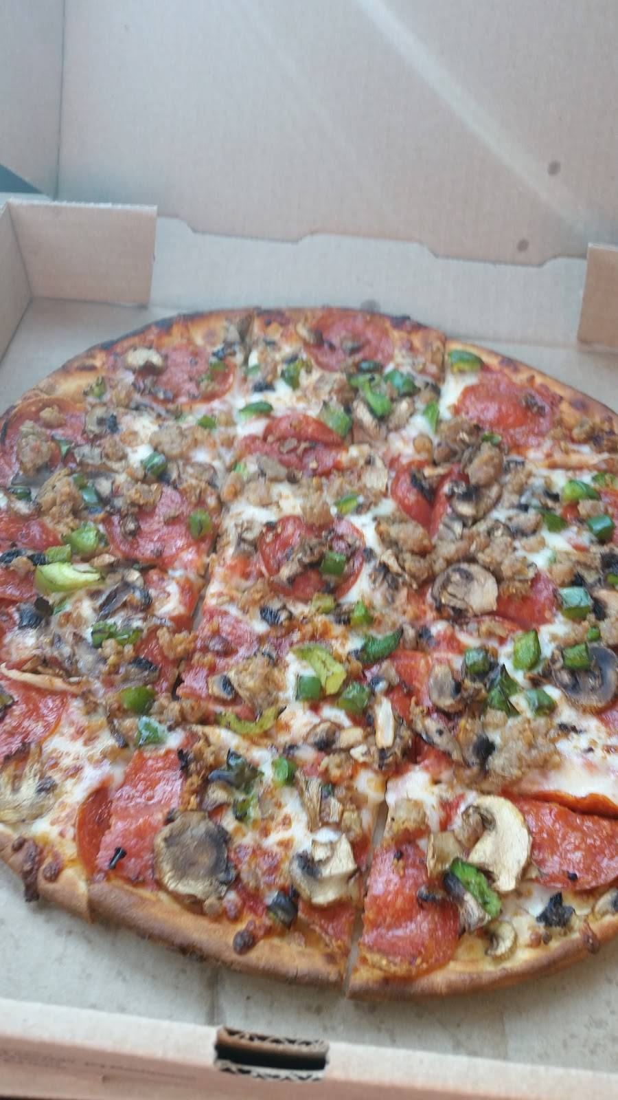 Zalomas Pizza Company | meal takeaway | 2009 Lakeshore Dr, Muskegon, MI 49441, USA | 2312467935 OR +1 231-246-7935