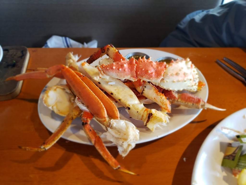 Mallards Restaurant | restaurant | 220 Lake St N, Forest Lake, MN 55025, USA | 6512725152 OR +1 651-272-5152