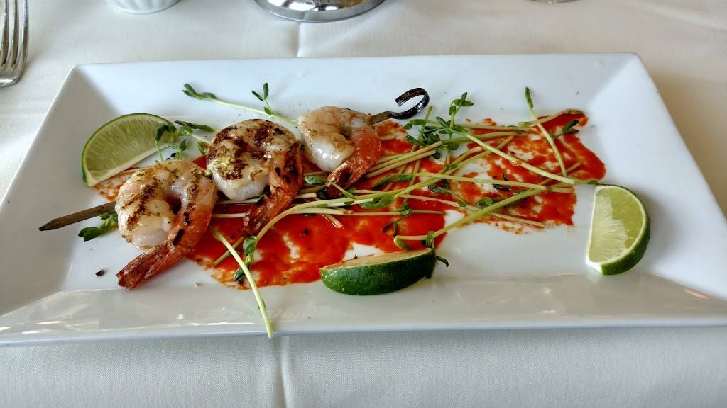 Signatures Restaurant | restaurant | 22852 County Rd 17, Winona, MN 55987, USA | 5074543767 OR +1 507-454-3767