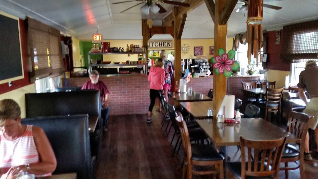 Pineapple Sams | restaurant | 18801-18999 SE 13th Ln, Silver Springs, FL 34488, USA | 3522894851 OR +1 352-289-4851