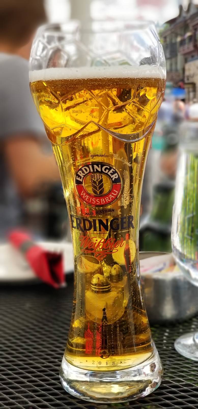 Alpenrose Vail | restaurant | 100 E Meadow Dr STE 25, Vail, CO 81657, USA | 9704768899 OR +1 970-476-8899