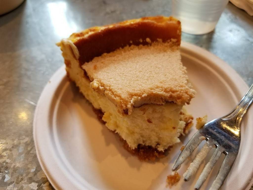 Continental Bakery | bakery | 1909 Cahaba Rd, Birmingham, AL 35223, USA | 2058705584 OR +1 205-870-5584