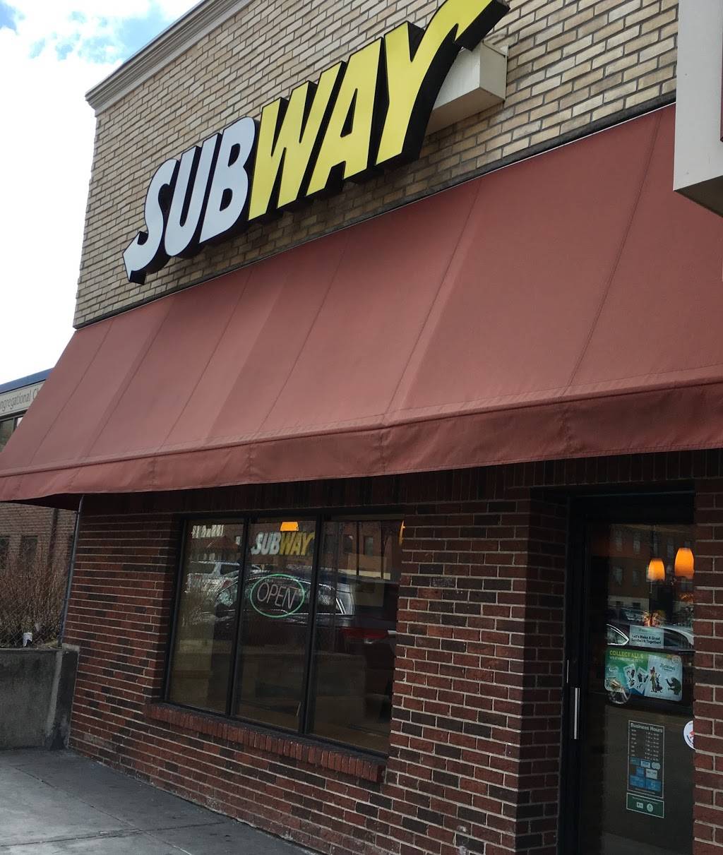 Subway Restaurants | restaurant | 228 E Main St, Anoka, MN 55303, USA | 7634213222 OR +1 763-421-3222