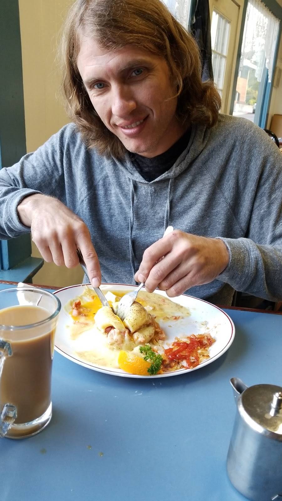 Mill Valley Coffee Shop | cafe | 4 Locust Ave, Mill Valley, CA 94941, USA | 4153886958 OR +1 415-388-6958