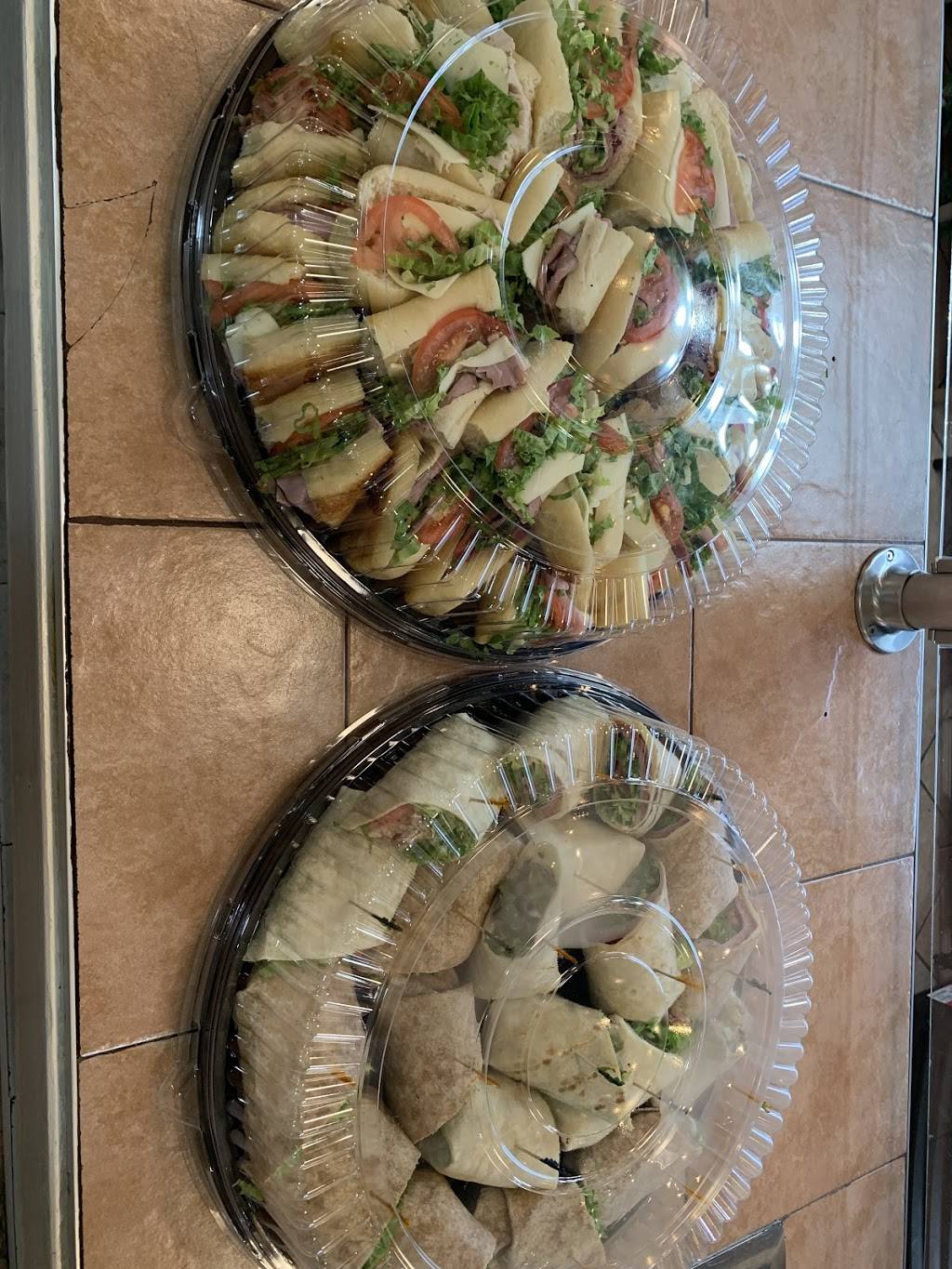 Venice Pizza And Restaurant | restaurant | 220 Maple St, Manchester, PA 17345, USA | 7179785091 OR +1 717-978-5091