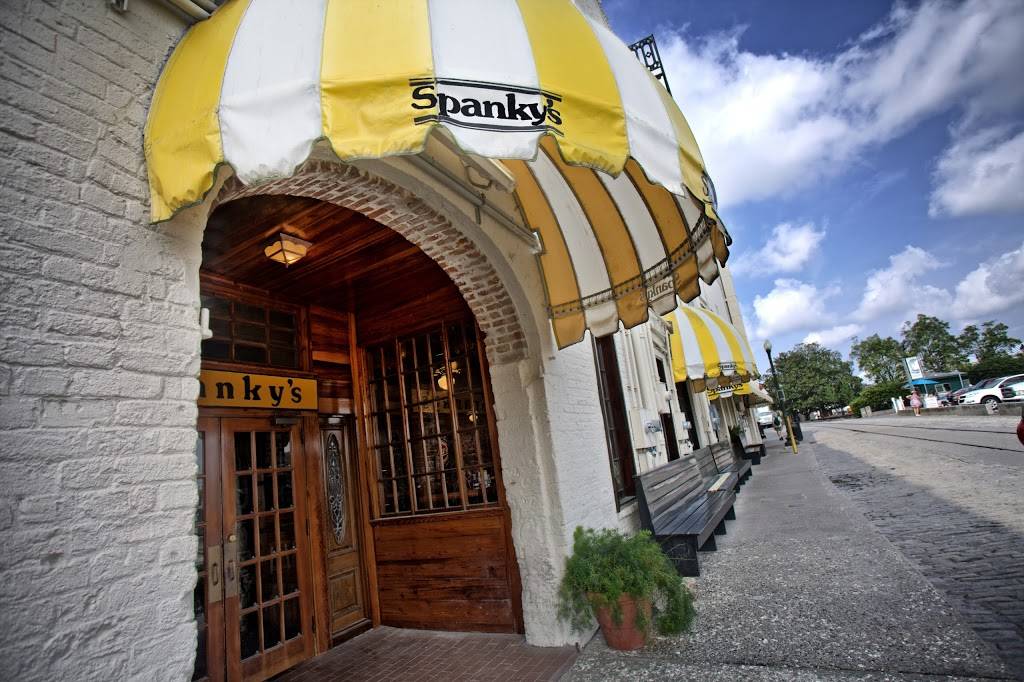Spankys Pizza Galley & Saloon | restaurant | 317 E River St, Savannah, GA 31401, USA | 9122363009 OR +1 912-236-3009