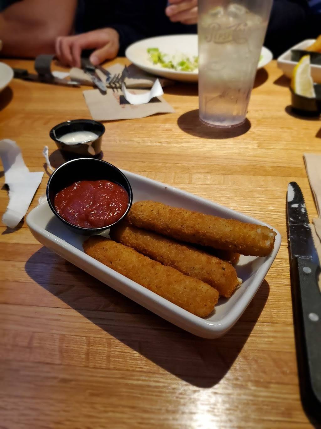 Applebees Grill + Bar | restaurant | 901 N Spence Ave, Goldsboro, NC 27534, USA | 9197515800 OR +1 919-751-5800