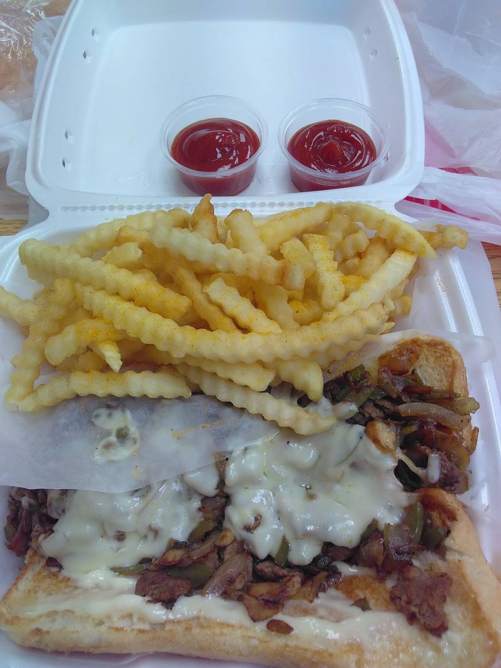 American Deli | restaurant | 5656 Jonesboro Rd Suite #108, Morrow, GA 30260, USA | 7709607525 OR +1 770-960-7525